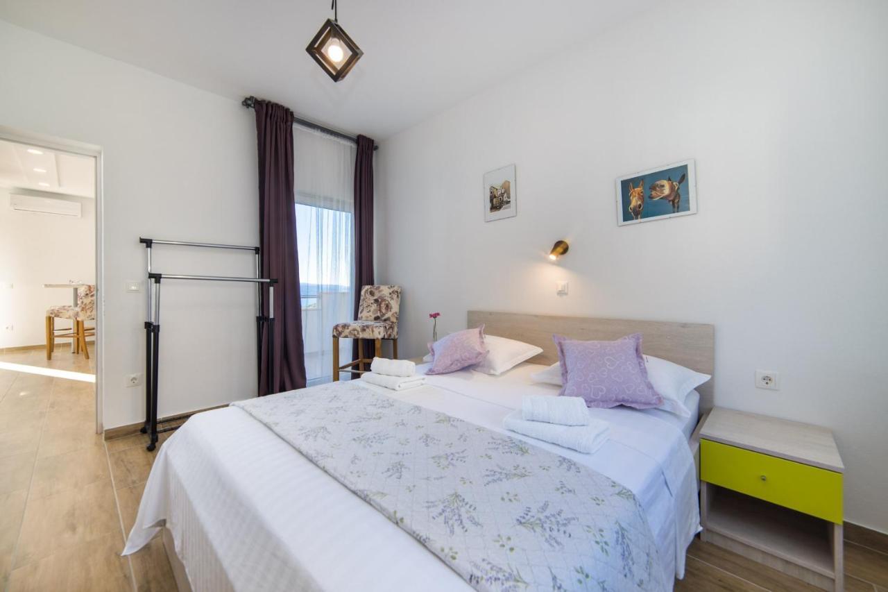 Apartment Maris Makarska Zimmer foto